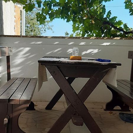 Holiday Home Loznati เซรส ภายนอก รูปภาพ