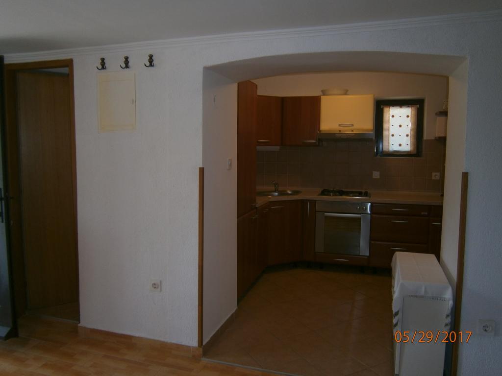 Holiday Home Loznati เซรส ภายนอก รูปภาพ