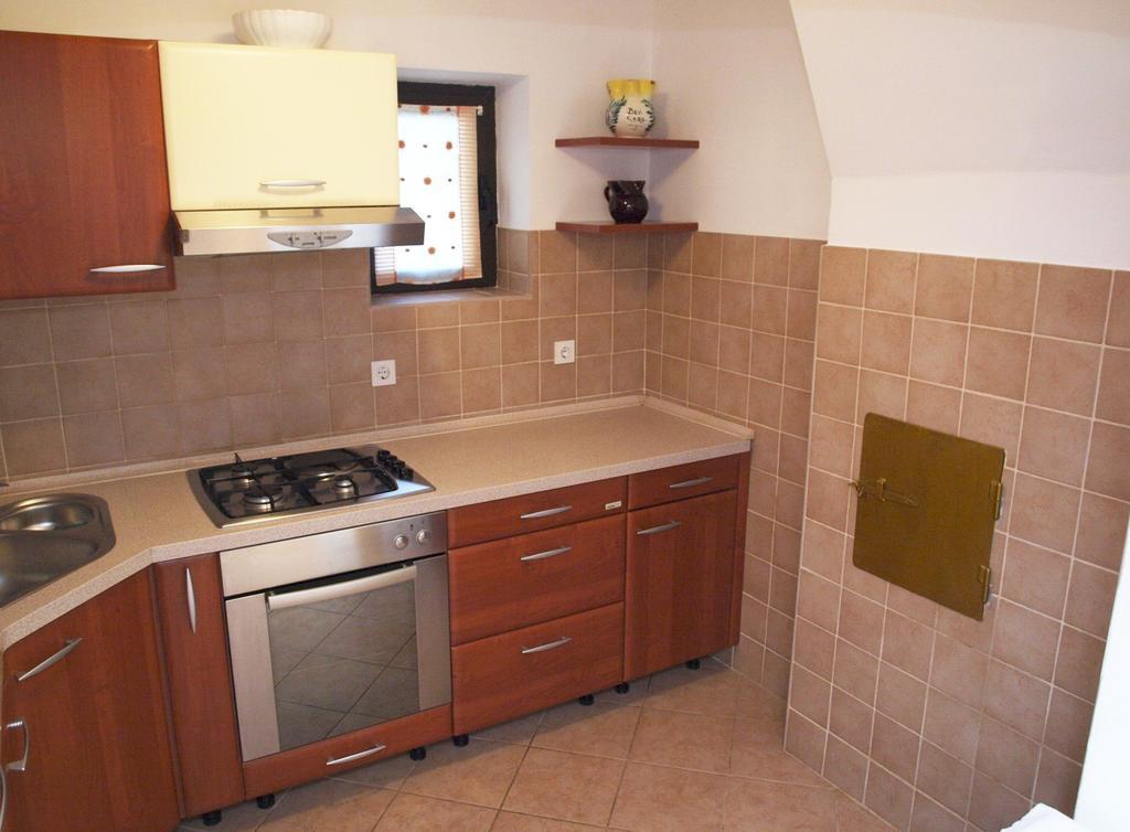 Holiday Home Loznati เซรส ภายนอก รูปภาพ